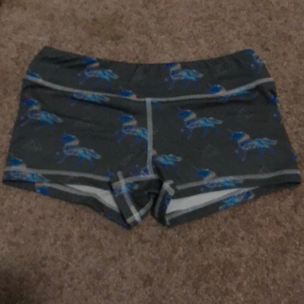 Fleo 2” limited edition shorts